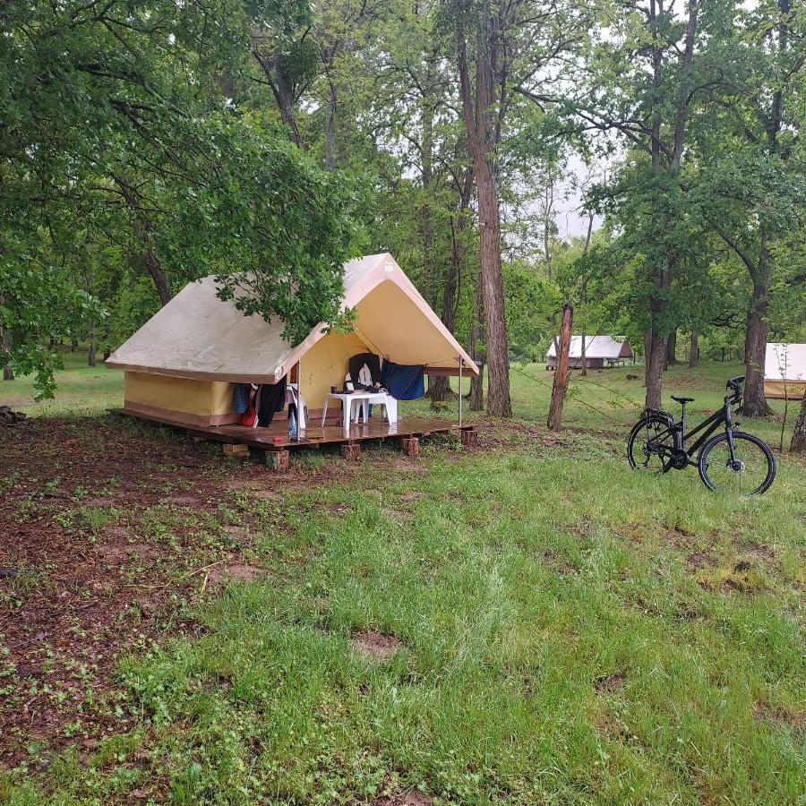 Camping Onlycamp Le Port Saint-Benoit-sur-Loire Екстер'єр фото